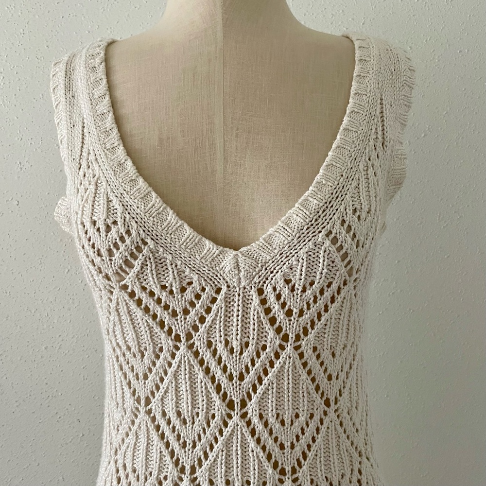ANN TAYLOR LOFT Women's sz Medium Cream Crochet Knit Sleeveless Tunic Top Beach - Picture 3 of 6